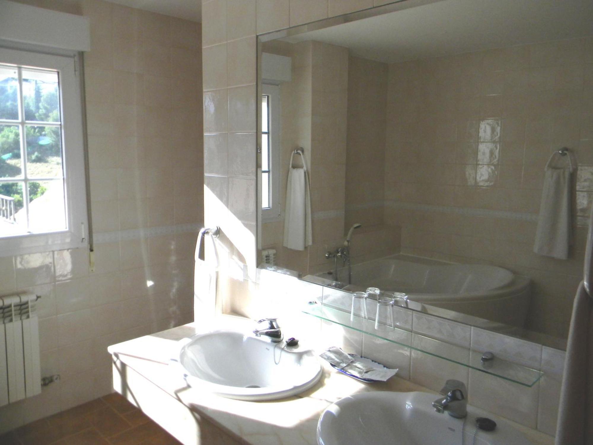Apartamentos Turisticos Cumbres Verdes La Zubia  Εξωτερικό φωτογραφία