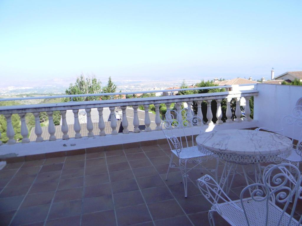 Apartamentos Turisticos Cumbres Verdes La Zubia  Δωμάτιο φωτογραφία