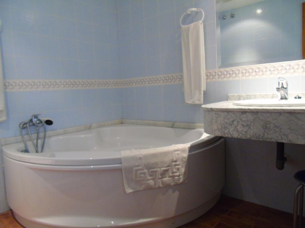 Apartamentos Turisticos Cumbres Verdes La Zubia  Δωμάτιο φωτογραφία