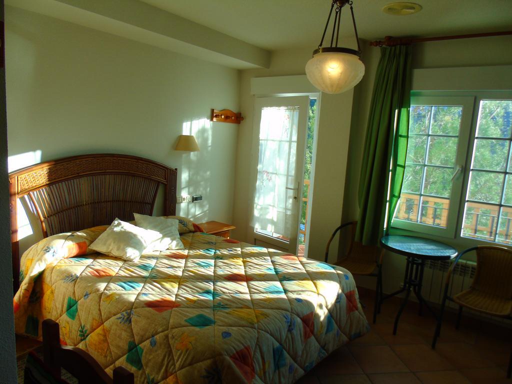 Apartamentos Turisticos Cumbres Verdes La Zubia  Δωμάτιο φωτογραφία