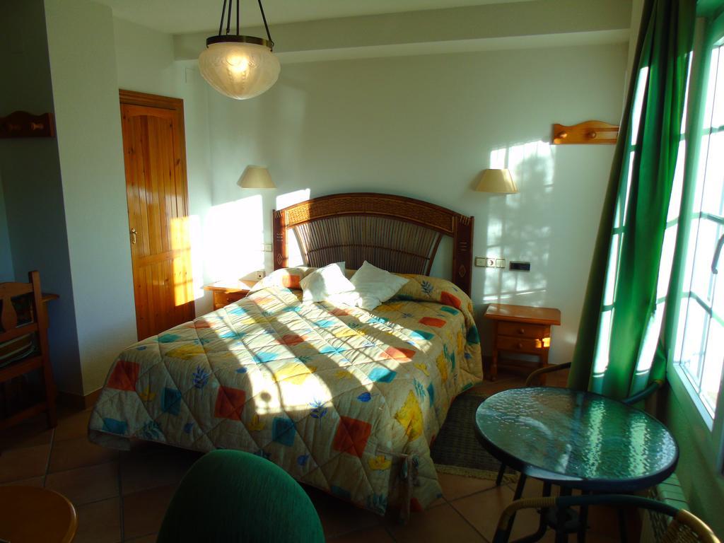 Apartamentos Turisticos Cumbres Verdes La Zubia  Δωμάτιο φωτογραφία