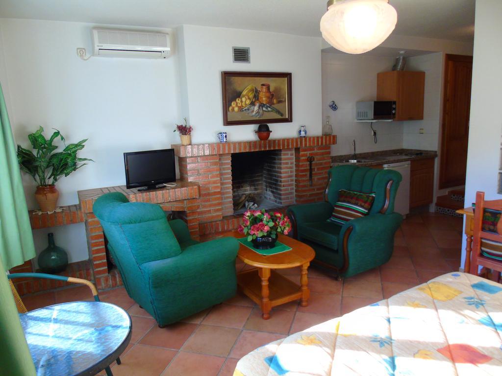 Apartamentos Turisticos Cumbres Verdes La Zubia  Δωμάτιο φωτογραφία